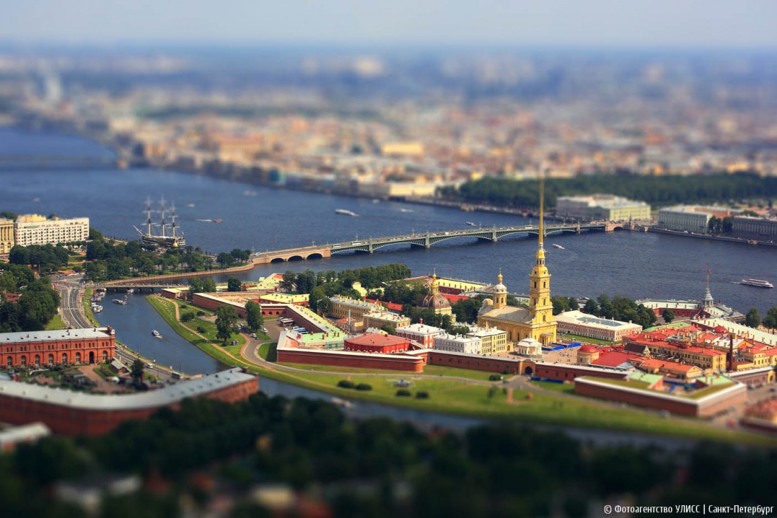 График работы на апрель